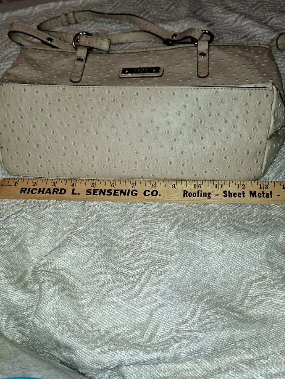 RELIC Women's Cream Tote Bag - Classic Everyday Carry